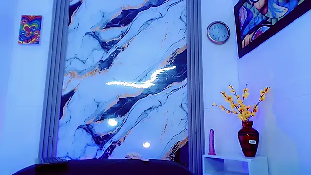 Kendra_horny Adlı Modelin Web Kamerası Şovu