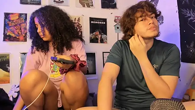 Czat XXX na żywo – hothoneychile