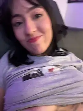 Živý XXX chat HinaSweet