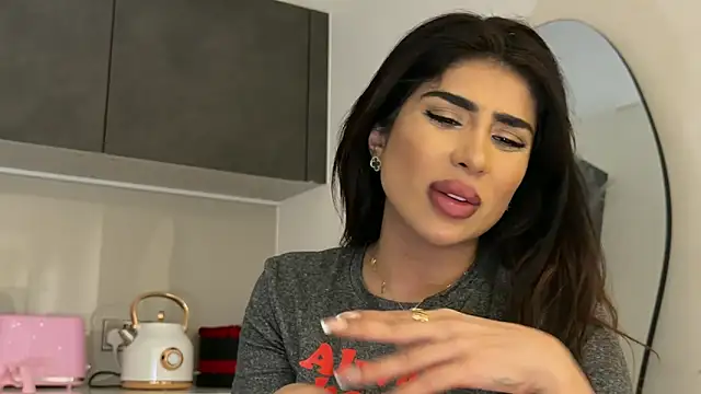 Czat XXX na żywo – ArabicBarbie