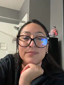 Chat +18 de Goddessxxrosexx ao vivo