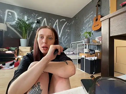 EmmaLyrica ওয়েবক্যাম শো