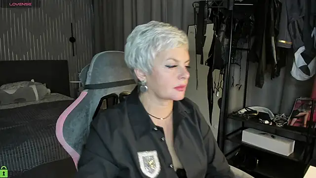 Pokazy przed kamerką – Linda_Zef1r