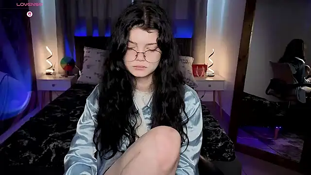 MileyRood: онлайн-секс-чат