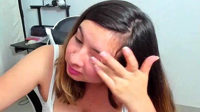 __Emma__11__Lecat_'s Live XXX Chat