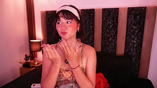 Ivi_Aiko's Live XXX Chat