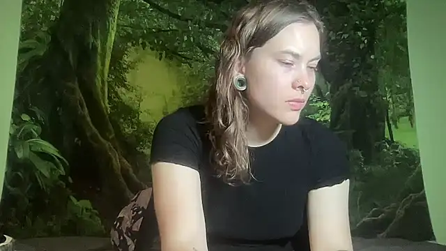 mo0ngoddess: διαδικτυακό σόου στην κάμερα