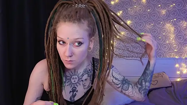 MathildeRudiger's Live XXX Chat