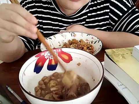 AngelwithEcup 现场XXX聊天