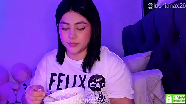 แชท XXX สดของ lucy26_