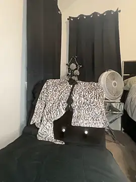 Chatroom XXX en direct de Fifty_Shades_Of_Redd