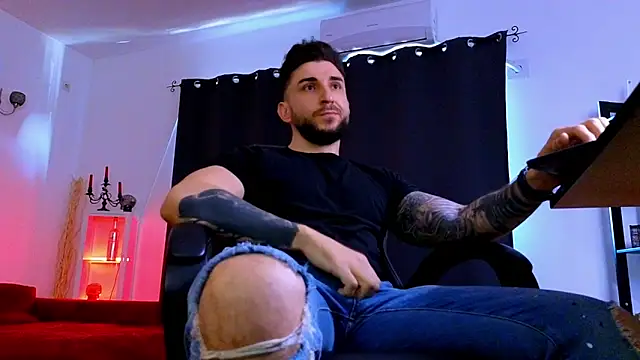 Онлайн чат XXX MightyAaron66