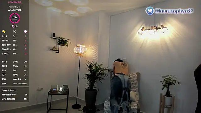 laurasophya webcam show