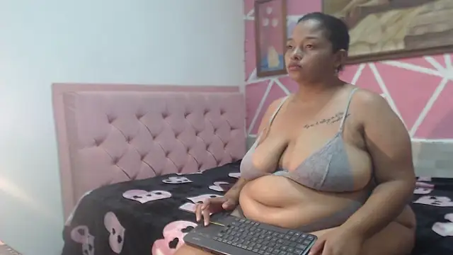 Chatroom XXX en direct de Doll_rihana