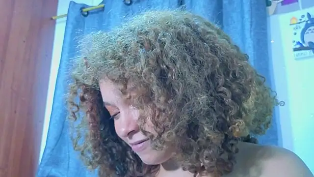 Ada_gales_ Chat XXX live