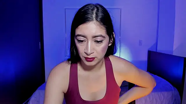 MeganWhite3 Chat XXX live