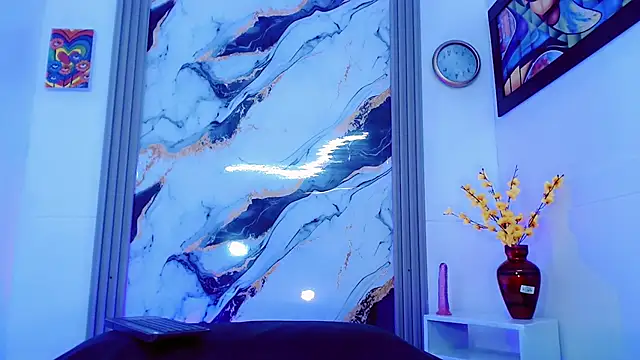 Chat +18 de Kendra_horny ao vivo