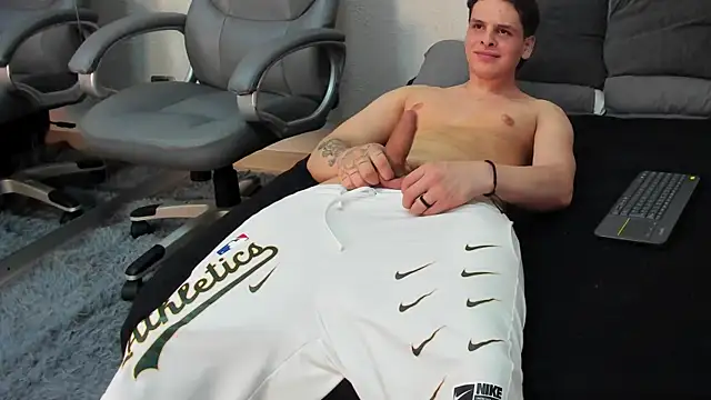 Liam_Cyrus – webcam-show