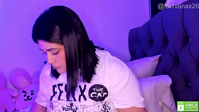 lucy26_ Live XXX-Chat