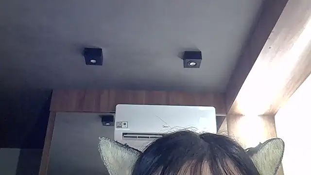 SkinnyKitten Webcam Show