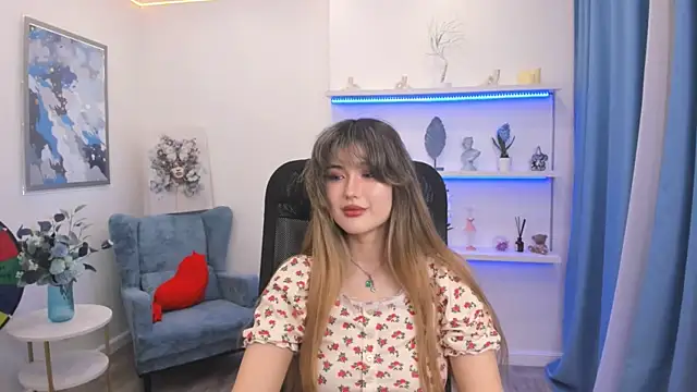 AnneTLi Adlı Modelin Canlı XXX Sohbeti