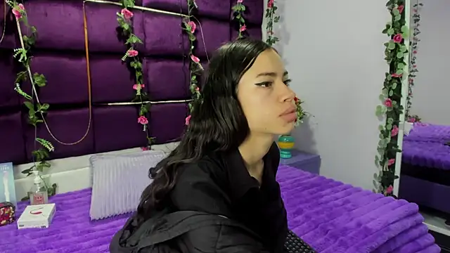 Nanis_James – Naživo XXX chat