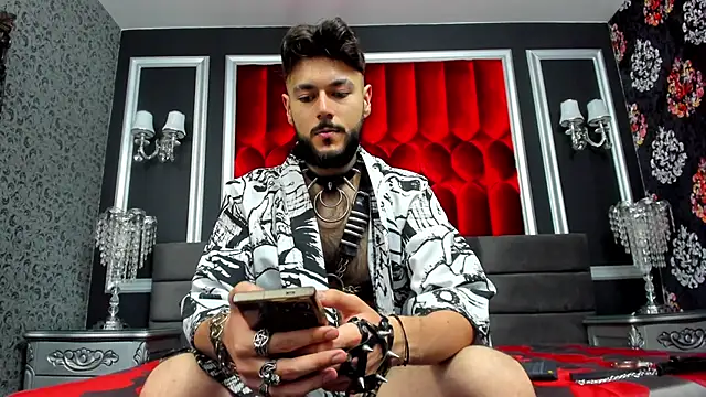 Show modela RavenKnight_ na web-kameri