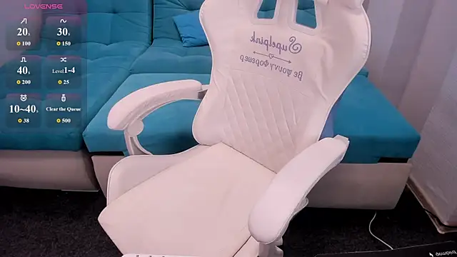 SugarBunny18: онлайн-секс-чат