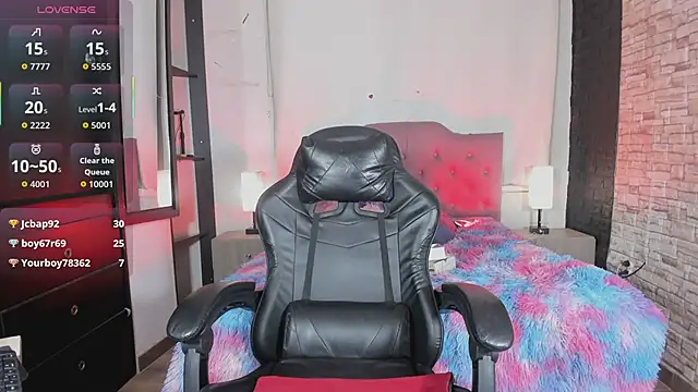 XXX chat uživo modela kitty_queen10