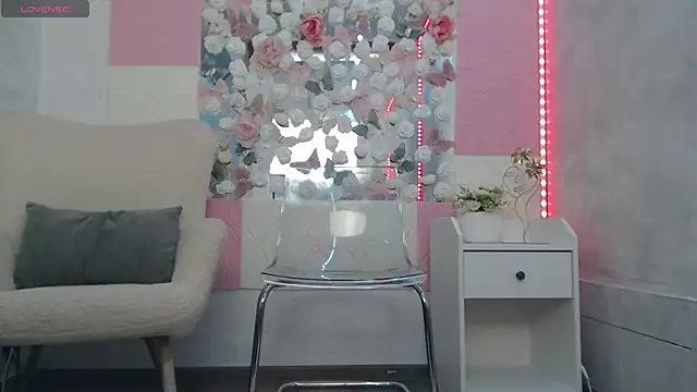 EmberLuna_: онлайн-секс-чат