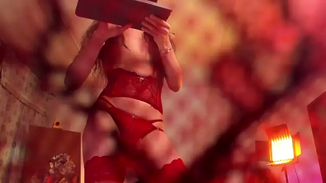 nonbinaryangel Adlı Modelin Canlı XXX Sohbeti