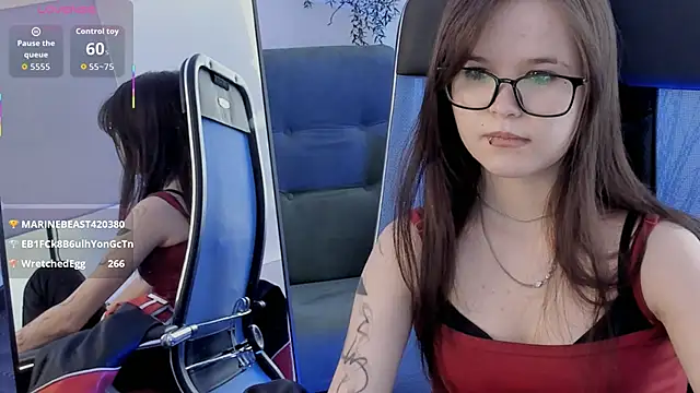 Elainebeness Live XXX-Chat