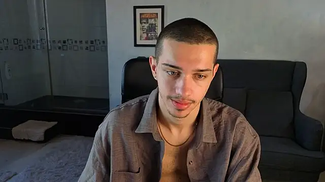 Chat +18 de KaydenDrew ao vivo