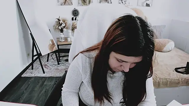 DiaAngell's Live XXX Chat