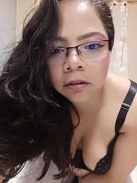 แชท XXX สดของ ROUSSE_SINCLAIR