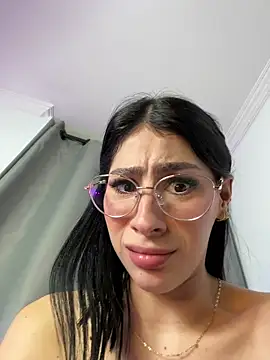 XXX chat uživo modela Dasha_Be