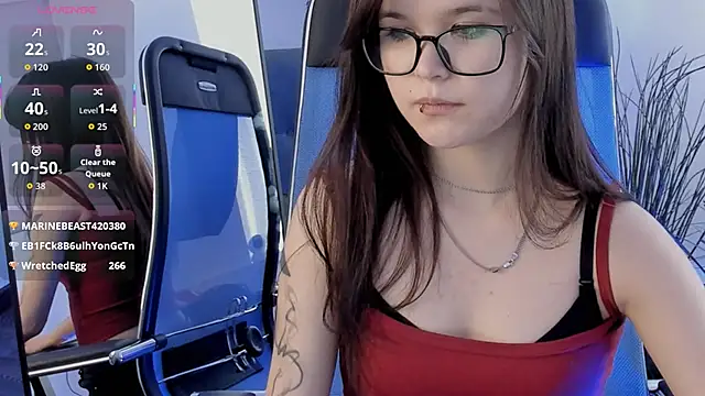 Elainebeness Chat XXX in diretta