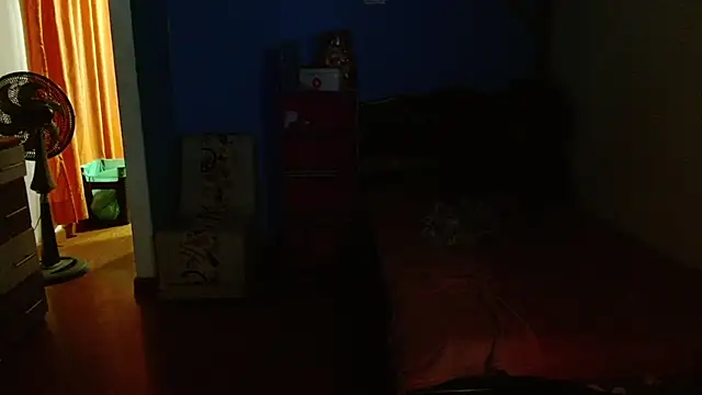 Andrea_deepsloppy Chat XXX in diretta