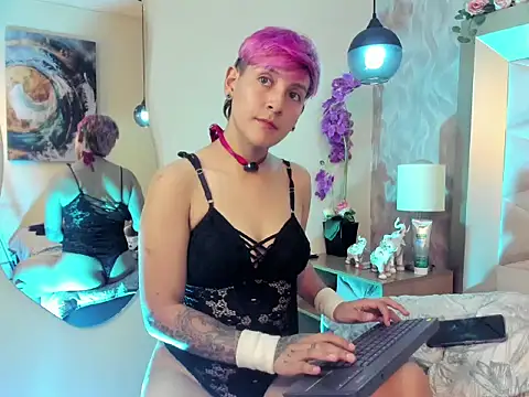 DannyRouds' Live XXX Chat