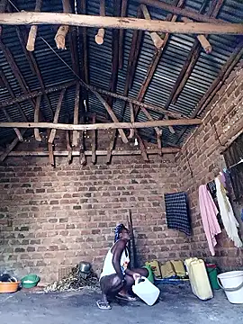 holygrail001 Adlı Modelin Canlı XXX Sohbeti