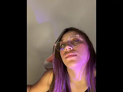 Živý XXX chat ScarletVelvetX