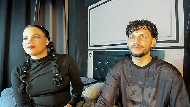 Twisted_Fantasy's Live XXX Chat