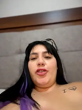 Chat +18 de Vicky_Sixx ao vivo