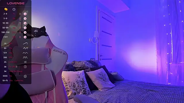 XXX chat uživo modela AnyaTaylor_