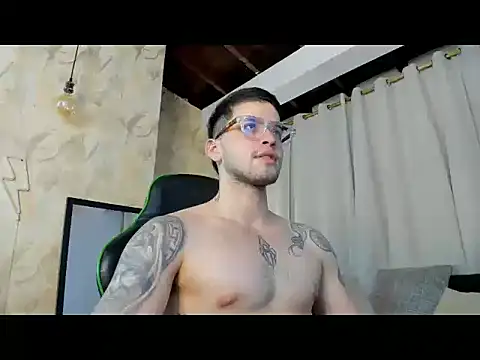 RONNY_COLTON webcam show