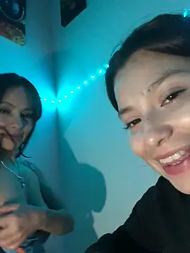 Chat +18 de 3littles ao vivo