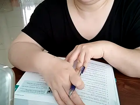 AngelwithEcup – Naživo XXX chat