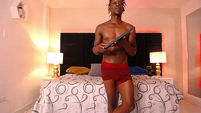 SkylerBigxxx Show Webcam