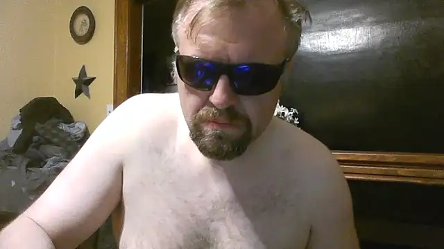 Show modela TheOneDonShaun na web-kameri