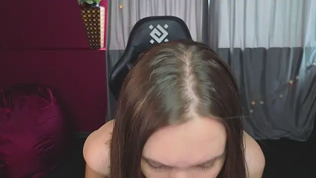 دردشة SelestiaSnata الجنسية المباشرة